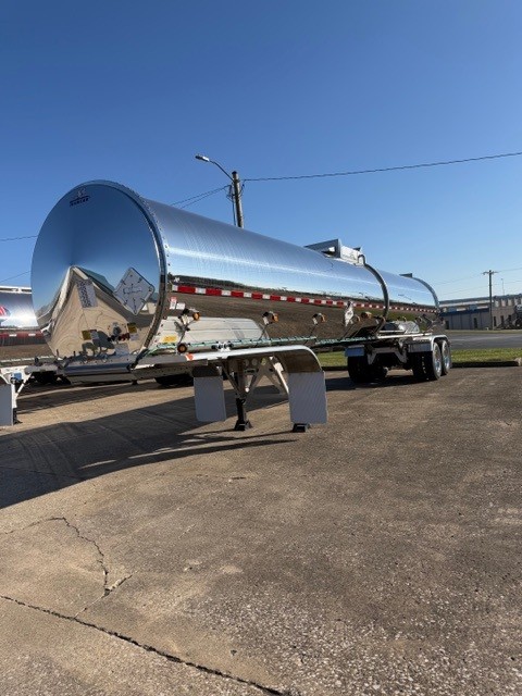 Tremcar 7000 Gallon Chemical Tank Trailer