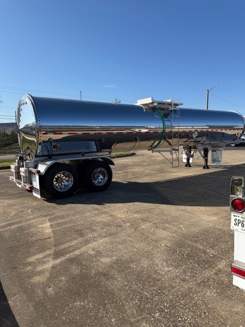 Tremcar DOT 407 Tank Trailer Rear View